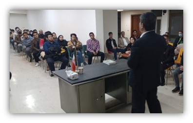برگزاری جلسات مشاوره کنکور سراسری توسط آقای دکتر مومنی در مجتمع آموزشی اندیشه سجاد