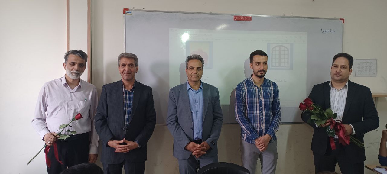 مراسم تجلیل از اساتید در روز بزرگداشت مقام معلم در مجتمع آموزشی اندیشه سجاد