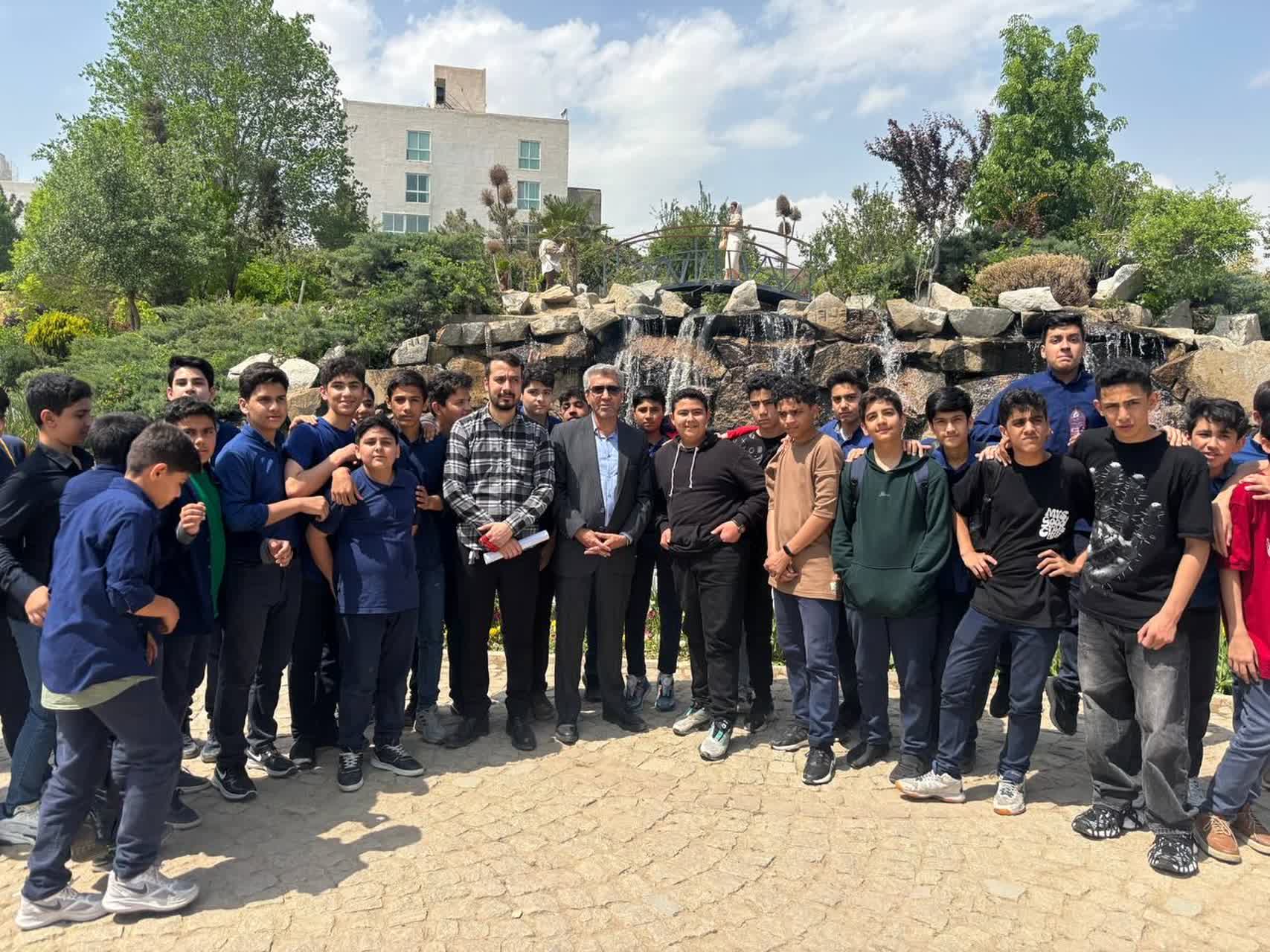 برگزاری اردوی باغ گل ها